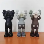 Kaws Companion Toy Passing Through Figures Iconic Art Collectibles in Black/Gray/Brown 26cm #A45796