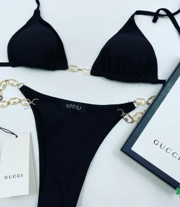 Stylish Black Gucci Bikini Set With Gold Chain Accents For Fashion Lovers #99116349