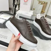 Alexander McQueen Shoes for Unisex McQueen Sneakers #A42584