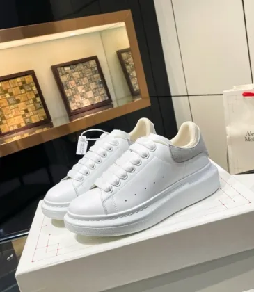 Alexander McQueen Shoes for Unisex McQueen Sneakers #A55846