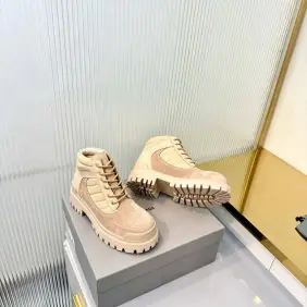 Balenciaga shoes for Balenciaga Unisex Shoes #A65733