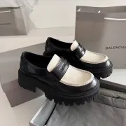 Balenciaga shoes for Women's Balenciaga Sneakers #A43347