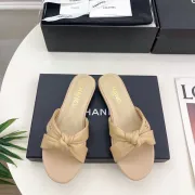 CHANEL Beige Lambskin Gold Interlocking CC #A53214