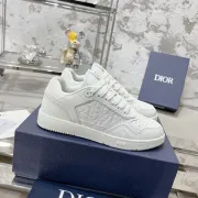 Dior Shoes for Women's Sneakers #A50737