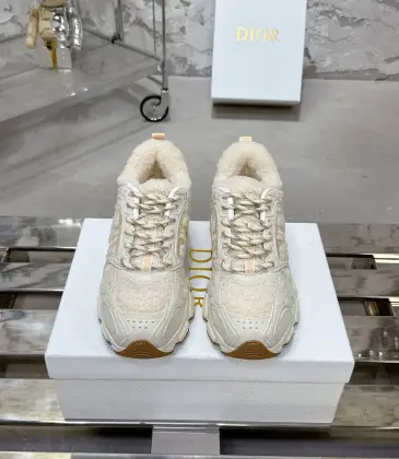 Dior Shoes for Women's Sneakers #A57415