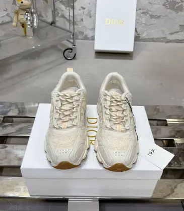 Dior Shoes for Women's Sneakers #A57417