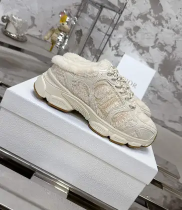 Dior Shoes for Women's Sneakers #A57421