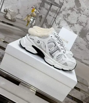 Dior Shoes for Women's Sneakers #A57422