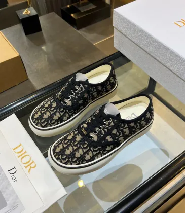 Dior Shoes for Women's Sneakers #A61182