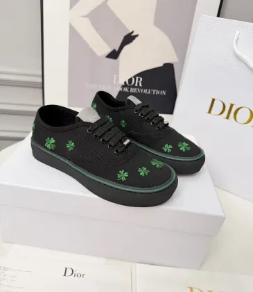 Dior Shoes for Women's Sneakers #A64243