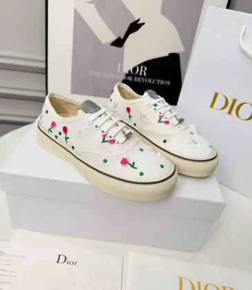 Dior Shoes for Women's Sneakers #A64245
