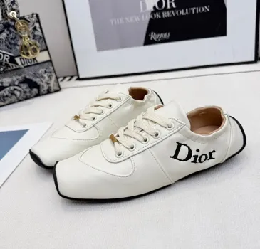 Dior Shoes for Women's Sneakers #A64251