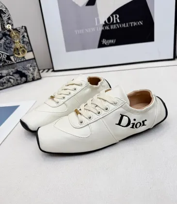 Dior Shoes for Women's Sneakers #A64251