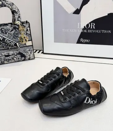 Dior Shoes for Women's Sneakers #A64252