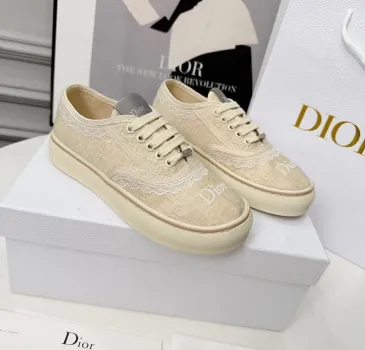 Dior Shoes for Women's Sneakers #A64254