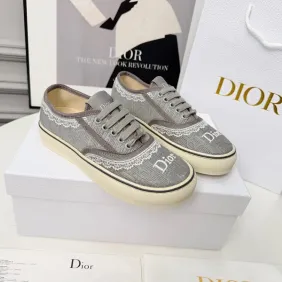Dior Shoes for Women's Sneakers #A64256
