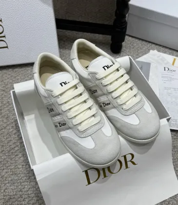 Dior Shoes for Women's Sneakers #A64339