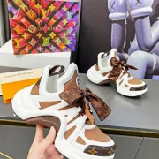 Louis Vuitton Shoes for Women's Louis Vuitton Sneakers #999933681