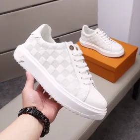 White Women's Brand L Sneakers #A65910