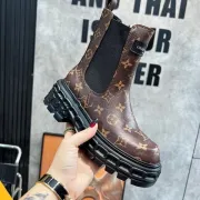 Louis Vuitton Shoes for Women's Louis Vuitton boots #A30586
