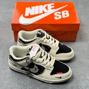  SB DUNK LOW #A61703