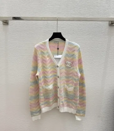 Chanel Women's V-Neck Wool-Blend Cardigan with Ombre Zigzag Pattern and CC Brooch #A54830
