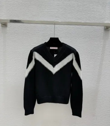 Valentino Women's Knitted Sweater Bold Black   White Chevron V   Neck Design for Luxury Fashion Enthusiasts #A56288 Valentino Women's Knitted Sweater Bold Black   White Chevron V   Neck Design for Luxury Fashion Enthusiasts #A56288